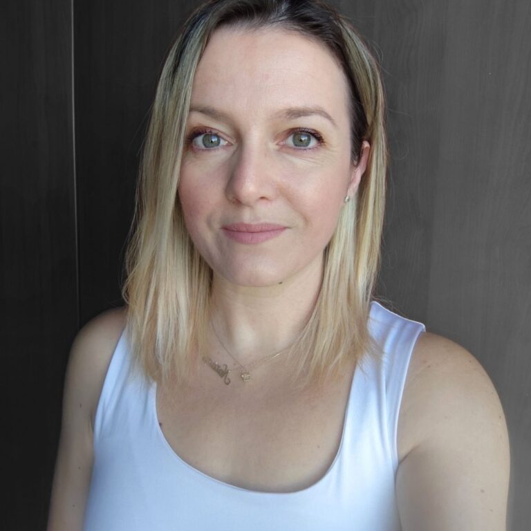 Νατάσα Μαυρομουστάκη